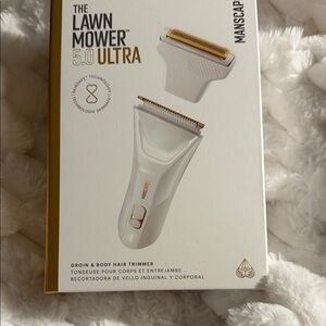 Manscaped Lawn Mower 5.0 Ultra Grooming Tool - White and Gold